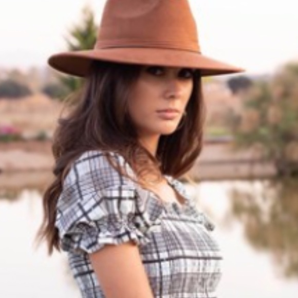 Accessories - Camel Wide Brim Rancher Hat/Fedora